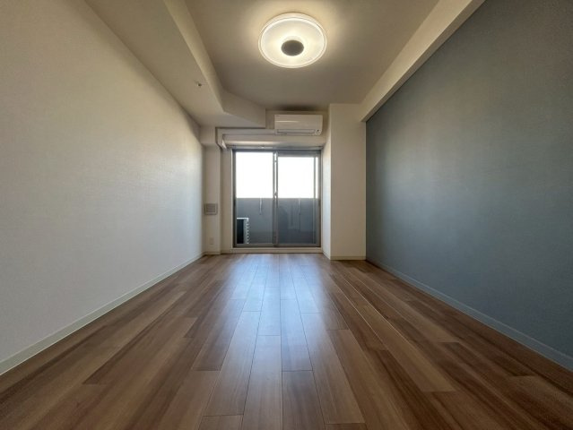 プレサンス谷町九丁目駅前の洋室