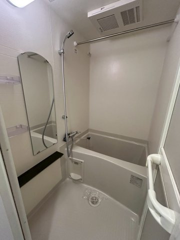 プレサンス谷町九丁目駅前の浴室