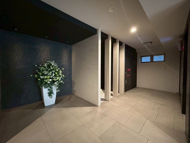 グランルージュ中之島南のロビー