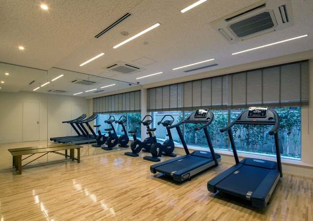 港区六本木５丁目の賃貸マンションのその他|フィットネス