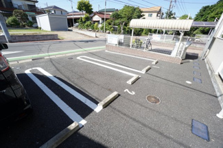 【駐車場】