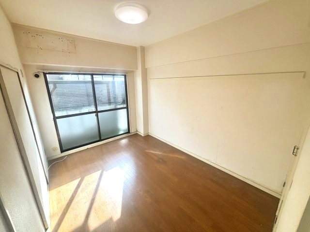 ヴィンテージ御影の洋室