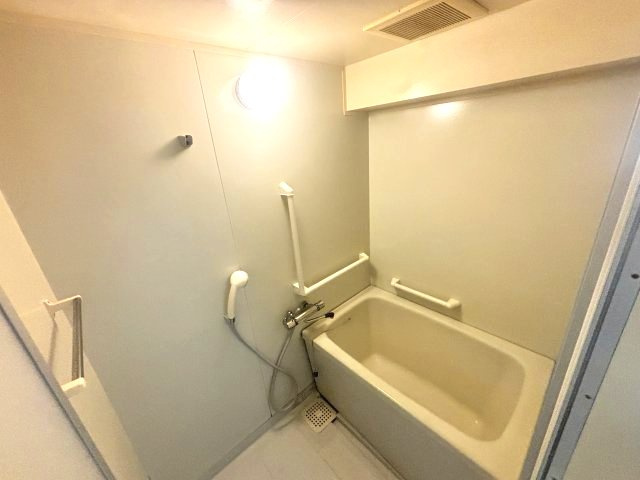 ヴィンテージ御影の浴室