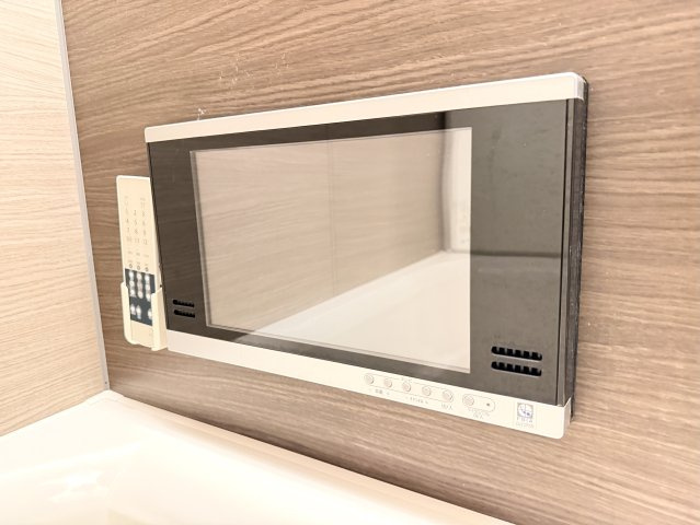 【その他】 | レーベン広島中広通り　THE RESIDENCE | なんと！　お風呂でTVを見られます！