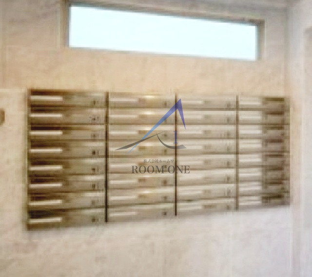 アイル池袋NORTH弐番館のその他共用部分|集合ポストです。