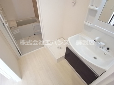 【洗面所】 | ユニヴァリィ　ルークス | スペースが確保できる洗面所です