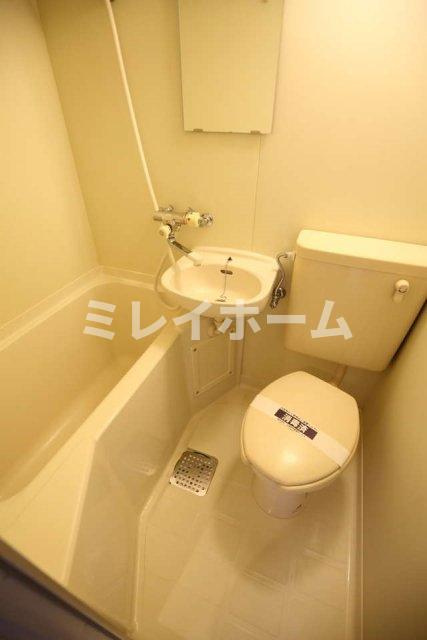 クリオ石川台壱番館の浴室