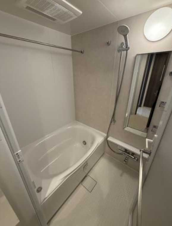 プレディアコート三軒茶屋　新築　ペット相談　礼金０　の浴室