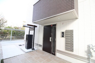 【エントランス】 | D-room竹下 B棟 | エントランス