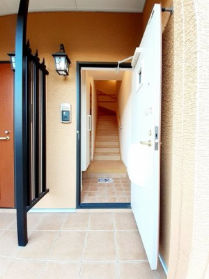 【玄関】 | ビューネ遠藤Ｃ | 毎日通る玄関はこちらです