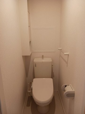 【トイレ】 | アラタレジデンスＡ | シンプルで使いやすいトイレです