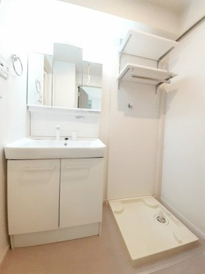 【洗面所】 | ラ・クレアⅡ | 脱衣スペースもあります