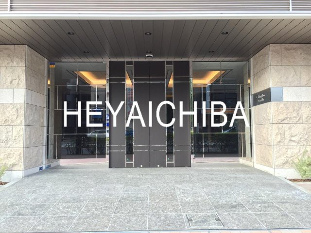 ライジングプレイス亀戸のエントランス