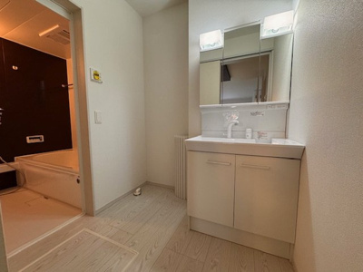 【独立洗面台】 | Terrechez海部郡蟹江町桜2期全5棟 | LINEから簡単お問合せ可能！
友達検索で@nqk7328tです！。