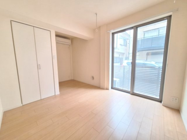 アジュール目黒不動前の洋室|南向き居室