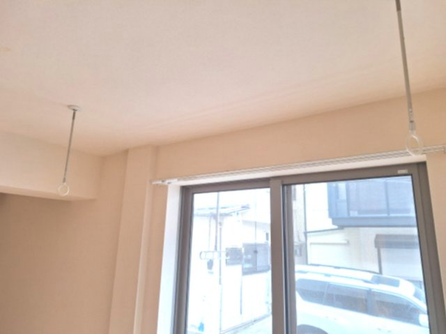 アジュール目黒不動前の設備|室内物干しフック