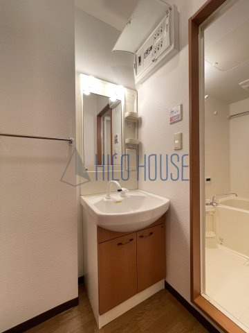 ウィステリアの洗面所