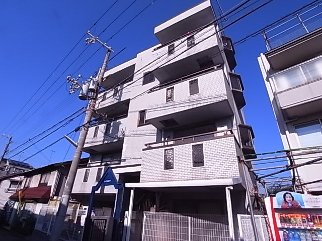 サンマリン西舞子の外観