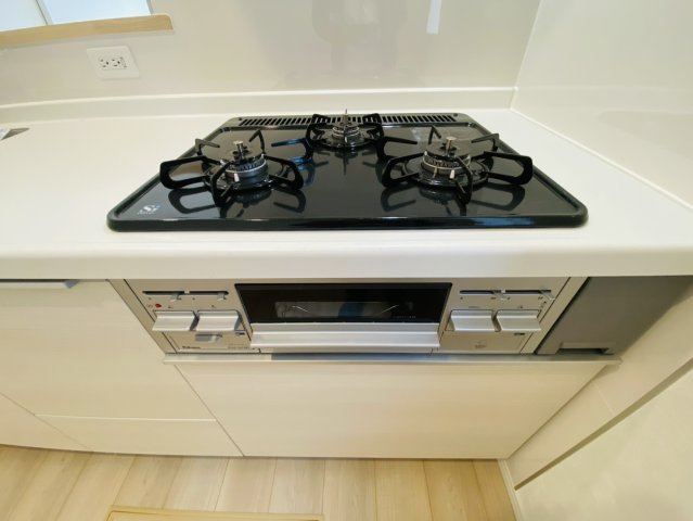 羽島市 上中町長間（江吉良駅） 2階建 ４ＳＬＤＫのキッチン|3口コンロ付き