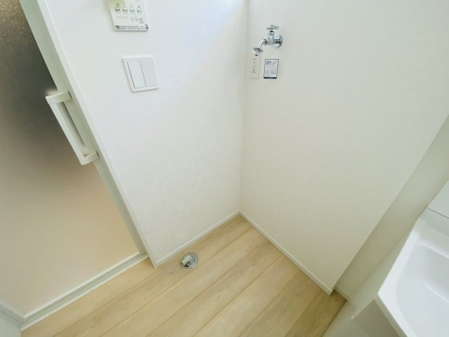 羽島市 上中町長間（江吉良駅） 2階建 ４ＳＬＤＫのその他|ランドリースペース