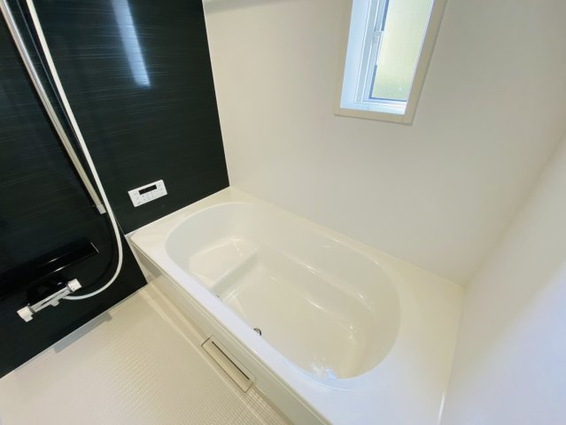 羽島市 上中町長間（江吉良駅） 2階建 ４ＳＬＤＫの浴室