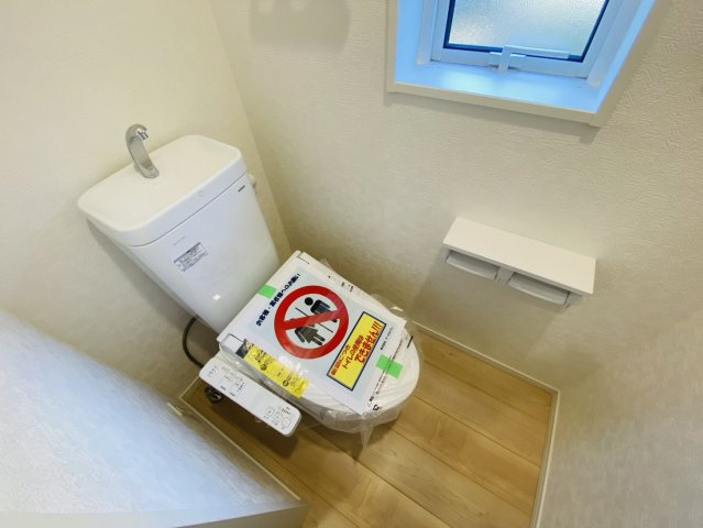 羽島市 上中町長間（江吉良駅） 2階建 ４ＳＬＤＫのトイレ|1階トイレ