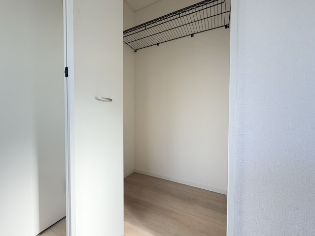 羽島市 上中町長間（江吉良駅） 2階建 ４ＳＬＤＫの収納|2階洋室収納