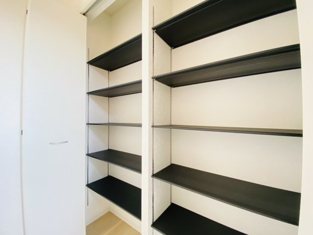 羽島市 上中町長間（江吉良駅） 2階建 ４ＳＬＤＫの収納|玄関収納