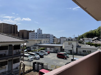 【展望】 | 南西向きのバルコニーは陽当り良好で、たっぷりのお洗濯物もよく乾きます