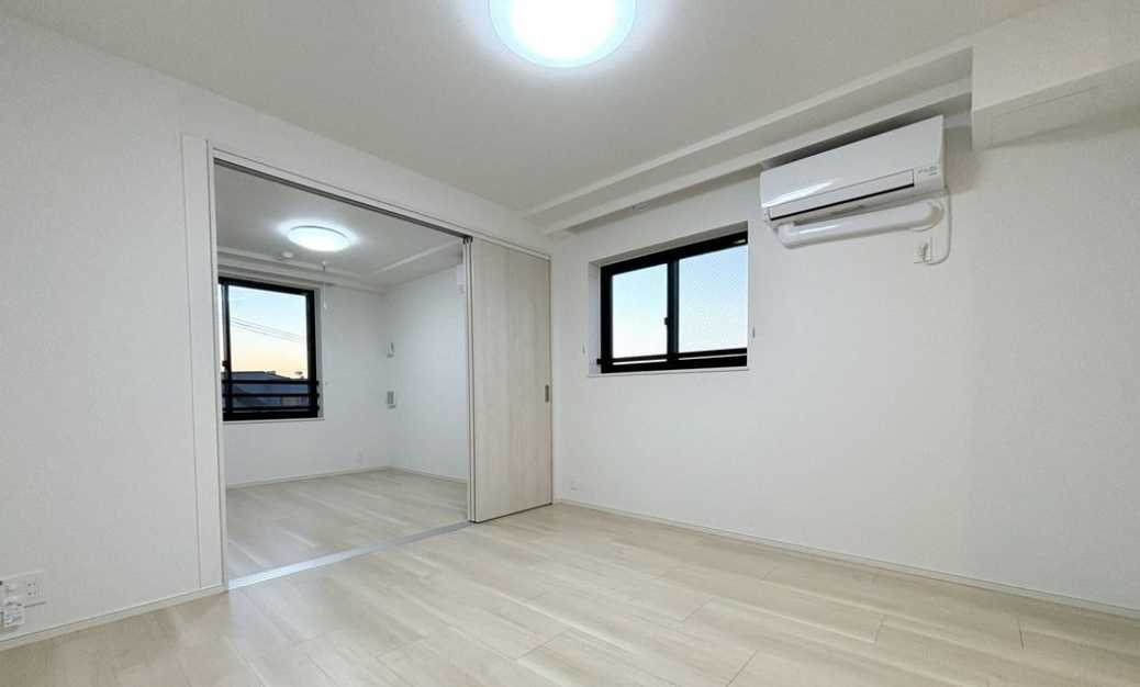 CREATIF駒澤大学前　ペット相談　新築　礼金0　フリーレント3ヵ月の居間・リビング