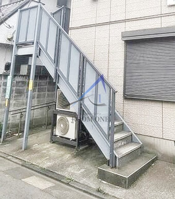 ファミーユＫのその他共用部分|共用階段です