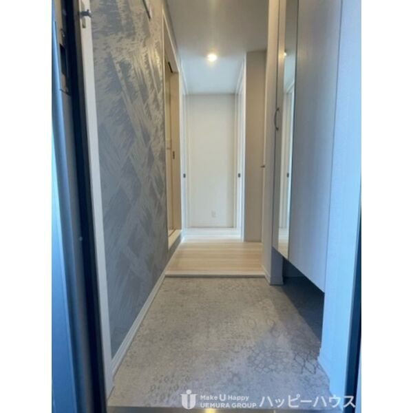 D-room和白西館の内装