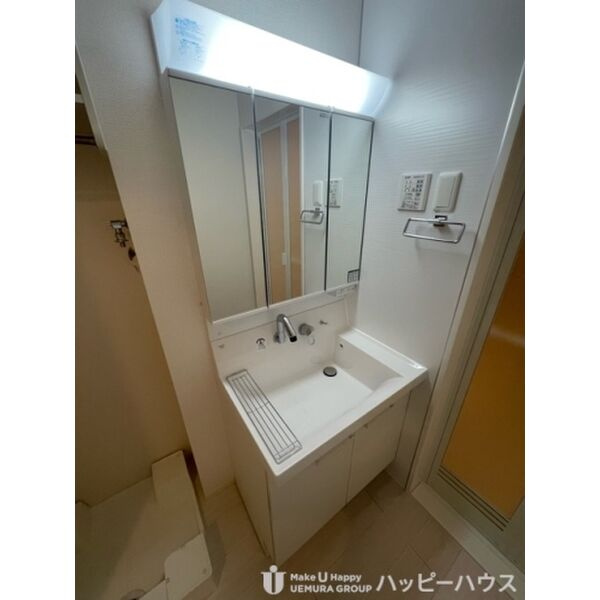 D-room和白西館の独立洗面台
