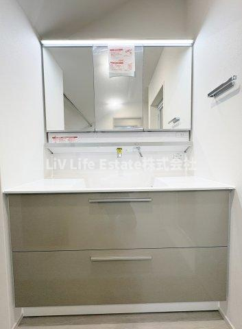 小金井市貫井北町５丁目戸建の洗面所