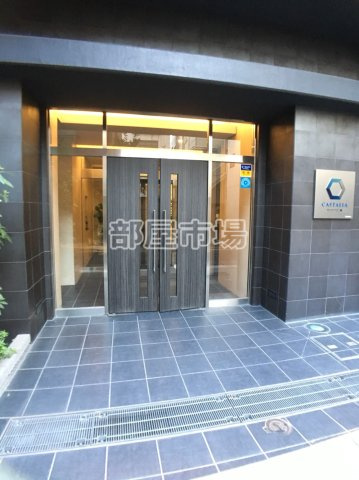 カスタリア三ノ輪のエントランス