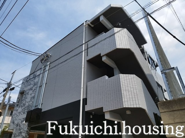 DIPS明大前の外観