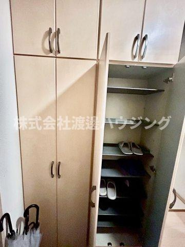 生野区生野西３丁目戸建の収納|玄関収納