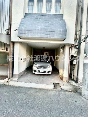 生野区生野西３丁目戸建の駐車場