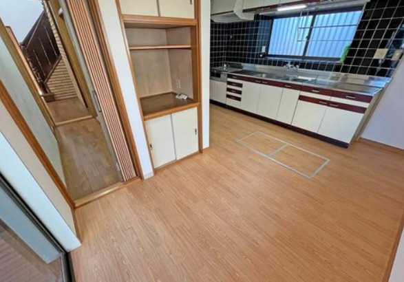 【中古】坂戸市中富町オール電化リフォーム中古住宅のキッチン|8帖キッチン