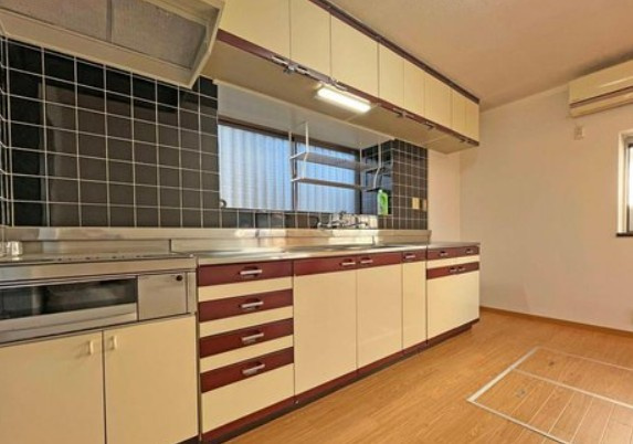 【中古】坂戸市中富町オール電化リフォーム中古住宅のキッチン|お料理しやすいキッチンです