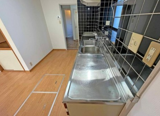 【中古】坂戸市中富町オール電化リフォーム中古住宅のキッチン|きれいなキッチンです