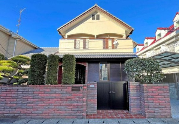 【中古】坂戸市中富町オール電化リフォーム中古住宅の外観|坂戸駅徒歩12分のこだわり住宅！
