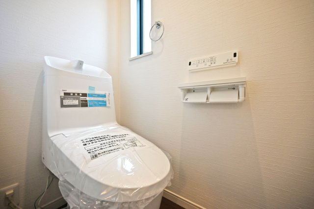 はぴくるタウン尼崎市尾浜町のトイレ|2階トイレの内観写真です。