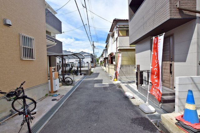 はぴくるタウン尼崎市尾浜町の前面道路含む現地写真|前面道路幅員は西側に約4.0ｍ幅です。