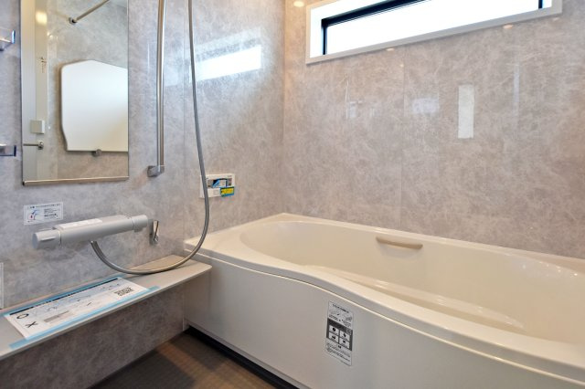 はぴくるタウン尼崎市尾浜町の内観：施工例|同社施工販売例
一日の疲れを癒してくれるバスルーム。くつろぎのバスタイムがここから始まります。