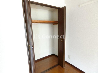 【設備】 | ツインプラザ幸 | 各洋室にクローゼット付き。