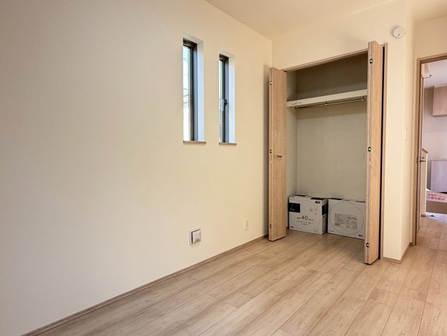 川越市大字砂久保の新築一戸建の洋室|落ち着いた色調の洋室です