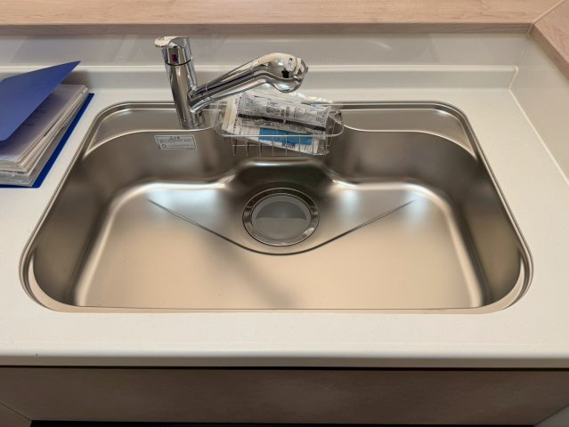 川越市大字砂久保の新築一戸建のキッチン|コンパクトなキッチンで掃除もラクラク