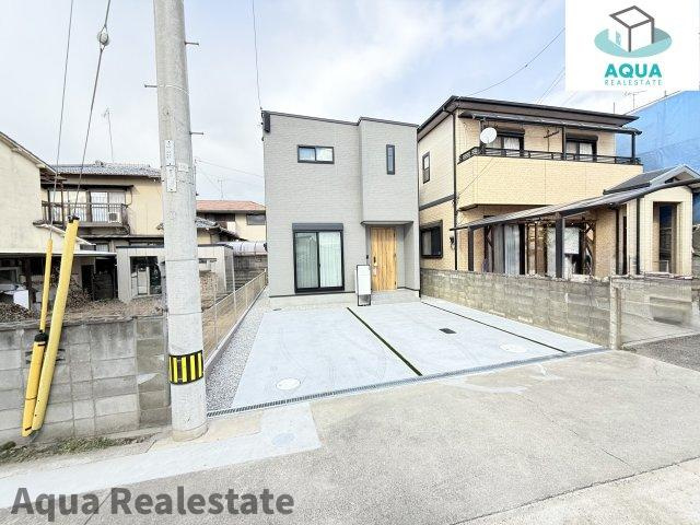 シングルハウス　春日町の駐車場|駐車場があるので、車を買う予定の方も安心です