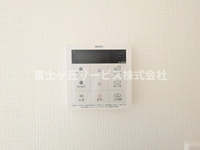 【発電・温水設備】 | 磐田市見付 8期 新築一戸建て | 温水設備です